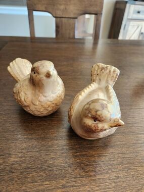 Ceramic Decorative Birds - Cream and Brown Marble Finish (Pair)